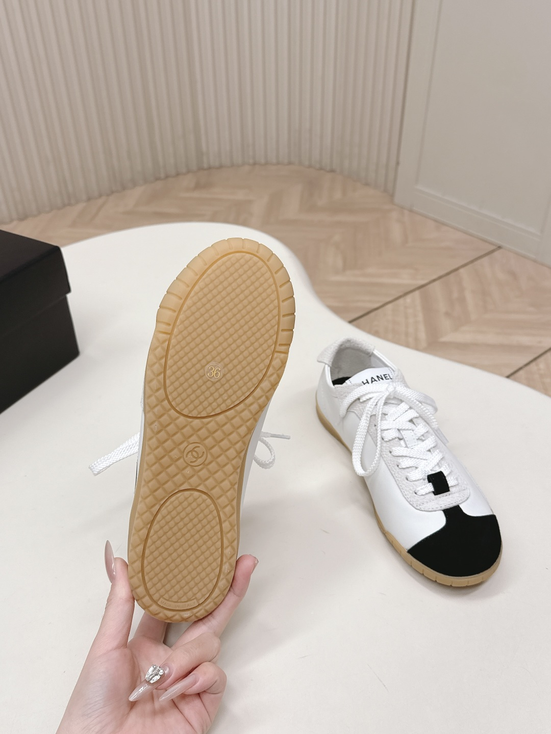 Women's high heels